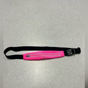 Nike women’s compact purse belt